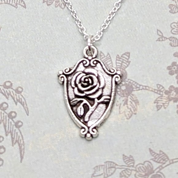 Baroque Vintage Jewelry - Art Nouveau Framed Rose Silver Necklace